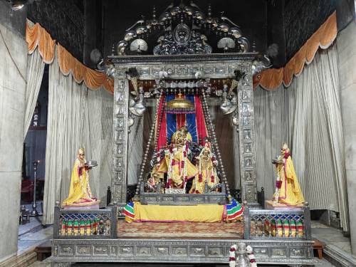 गोविंद देव जी मंदिर में श्रावणी झूला उत्सव आरंभ